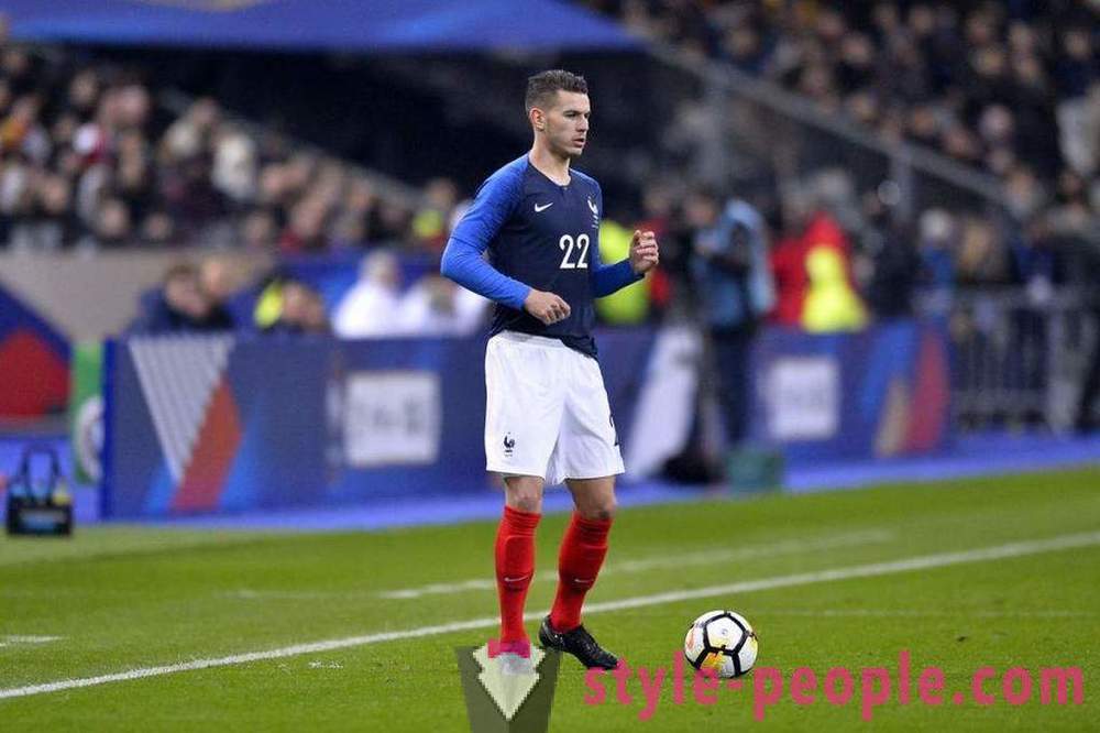 Életrajza francia labdarúgó nyílások Hernandez