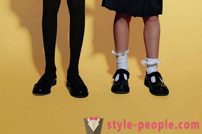 Hogyan válasszuk ki a cipőt a lányok az iskolában: Tippek és vélemények gyártók