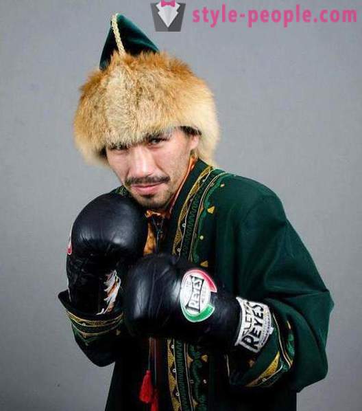 Denis Shafikov, „Dzsingisz kán”: életrajz és az orosz bokszoló küzd