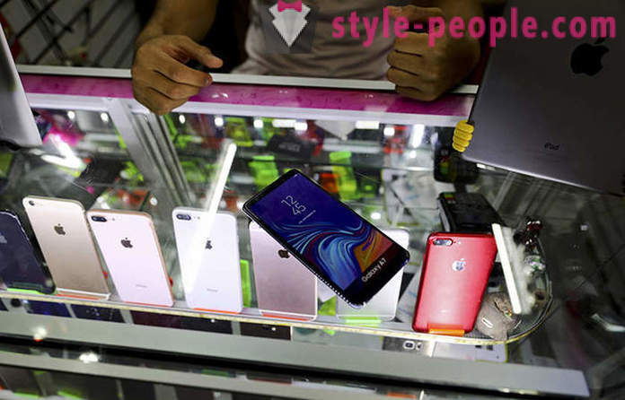 Miért Mexico City lakói vásárolni dummy mobiltelefonok