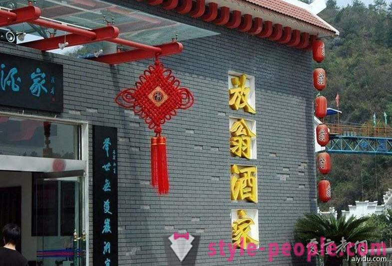 Fanven: kínai étterem a szakadékba