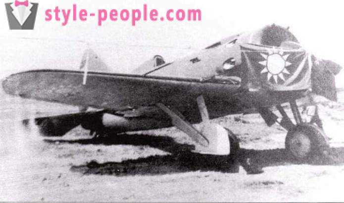 A történet, hogy a pilóták a Szovjetunió tanított japán kamikaze taktika