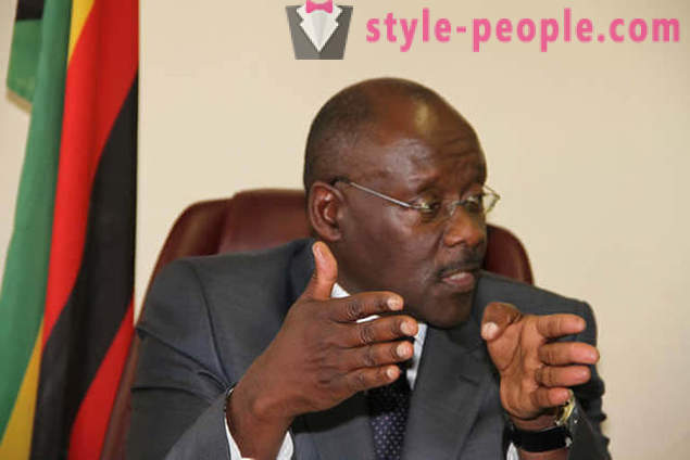 Zimbabwe miniszter nem fogadja el a méret a kínai óvszer