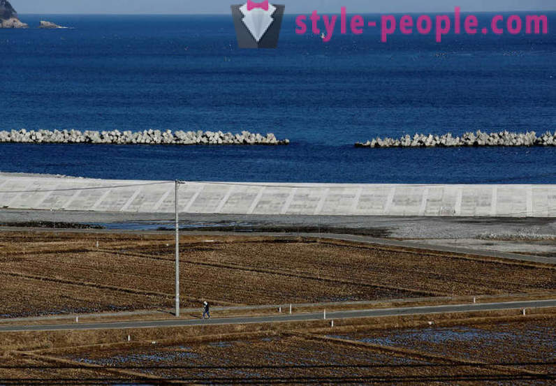 Coast of Japan, a cunami sérült 2011-ben védte a 12 méteres fal
