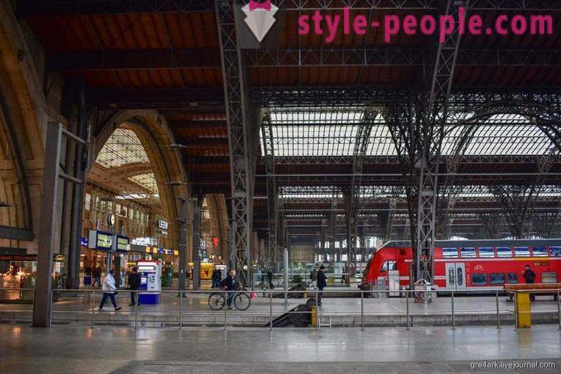 A legnagyobb vasútállomása Európa Walk
