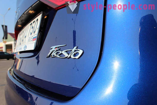 Igyekszünk sedan Ford Fiesta 2015 