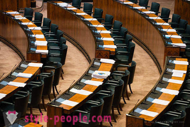 Virtuális túra a finn parlament