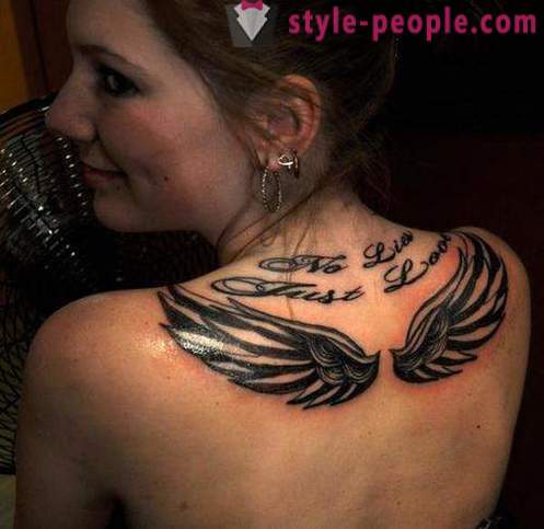 Tattoo „szárnyak” a hátán - tartós Ward