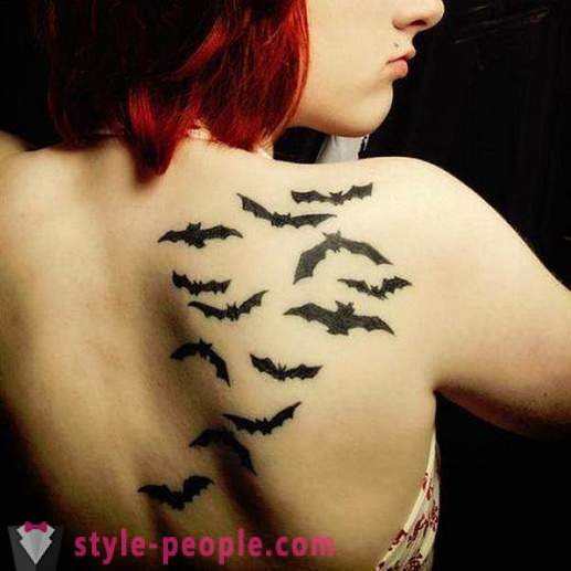 Tattoo „bat” - jele egy szuperhős vagy sötét erők?