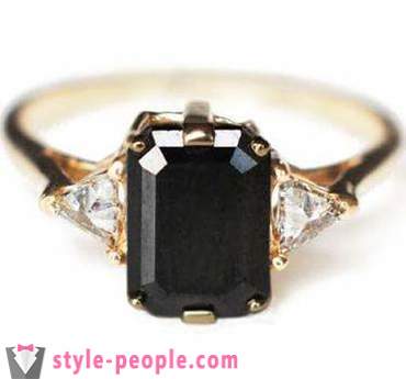 Fekete gyémánt ékszerek amelyet? Gyűrű Black Diamond